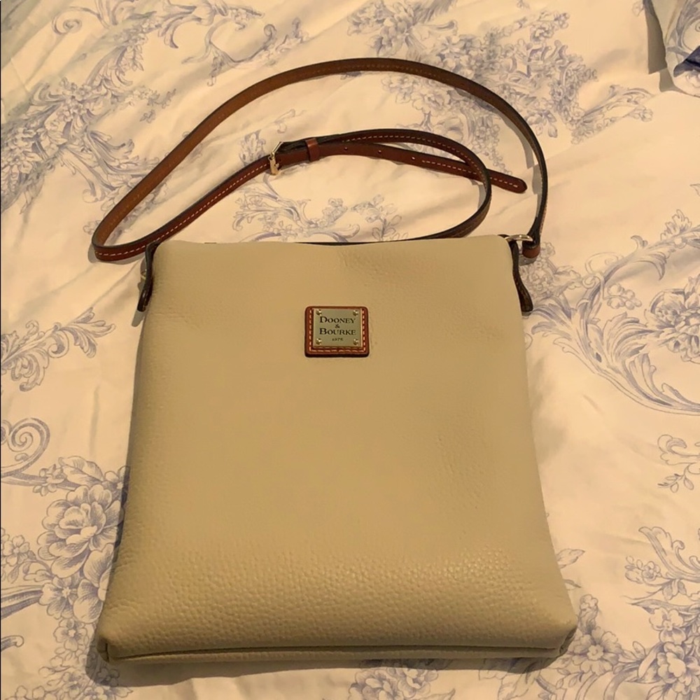 Dooney&Bourke crossbody bags